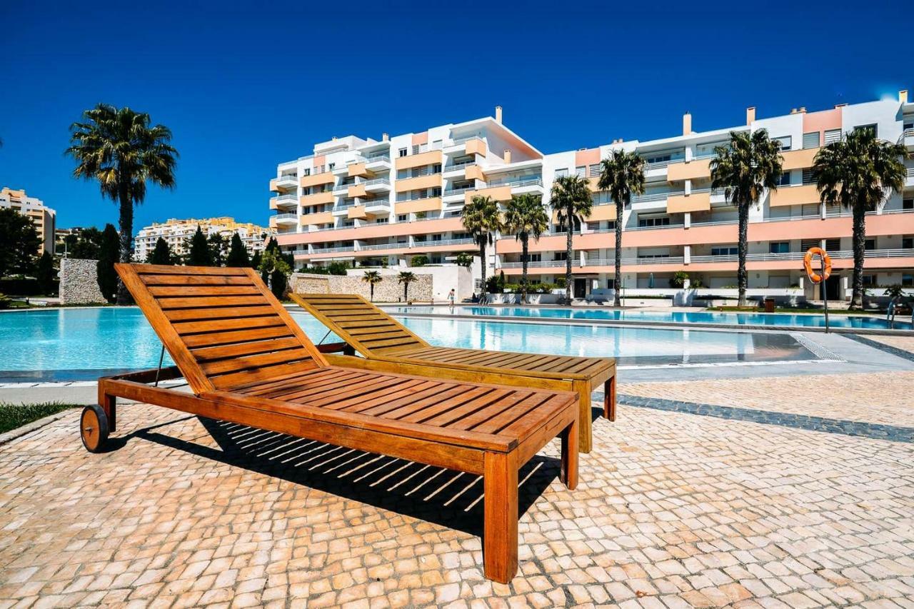 Fantastic Seaside Family Apartment With Pool Parede Luaran gambar